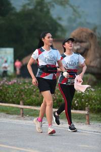 BIB: 315
                            <button type="button" onclick="openModal(6354464)" class="btn btn-primary btn-sm float-right btn-popup" data-toggle="modal" data-target=".modal-high-quality">
                        <i class="fas fa-shopping-cart"></i> Add to Cart
                    </button>
                                            <button type="button" onclick="isThisMe(6354464, true)" class="btn btn-success btn-sm float-right btn-popup btn-isme hidden" data-toggle="tooltip" data-placement="bottom" title="นี่คือรูปของคุณใช่ไหม คลิกที่นี่เพื่อเอาเข้าอัลบั้ม">
                        <i class="fas fa-plus"></i> Add to album
                    </button>
                    <button type="button" onclick="isThisMe(6354464, false)" class="btn btn-warning btn-sm float-right btn-popup btn-isnotme hidden">
                        <i class="fas fa-ban"></i> Remove from album
                    </button>