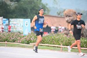 BIB: 2402, 2420, 
                            <button type="button" onclick="openModal(6353256)" class="btn btn-primary btn-sm float-right btn-popup" data-toggle="modal" data-target=".modal-high-quality">
                        <i class="fas fa-shopping-cart"></i> Add to Cart
                    </button>
                                            <button type="button" onclick="isThisMe(6353256, true)" class="btn btn-success btn-sm float-right btn-popup btn-isme hidden" data-toggle="tooltip" data-placement="bottom" title="นี่คือรูปของคุณใช่ไหม คลิกที่นี่เพื่อเอาเข้าอัลบั้ม">
                        <i class="fas fa-plus"></i> Add to album
                    </button>
                    <button type="button" onclick="isThisMe(6353256, false)" class="btn btn-warning btn-sm float-right btn-popup btn-isnotme hidden">
                        <i class="fas fa-ban"></i> Remove from album
                    </button>