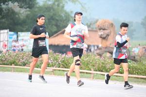 BIB: 2808, 3022, 250
                            <button type="button" onclick="openModal(6354396)" class="btn btn-primary btn-sm float-right btn-popup" data-toggle="modal" data-target=".modal-high-quality">
                        <i class="fas fa-shopping-cart"></i> Add to Cart
                    </button>
                                            <button type="button" onclick="isThisMe(6354396, true)" class="btn btn-success btn-sm float-right btn-popup btn-isme hidden" data-toggle="tooltip" data-placement="bottom" title="นี่คือรูปของคุณใช่ไหม คลิกที่นี่เพื่อเอาเข้าอัลบั้ม">
                        <i class="fas fa-plus"></i> Add to album
                    </button>
                    <button type="button" onclick="isThisMe(6354396, false)" class="btn btn-warning btn-sm float-right btn-popup btn-isnotme hidden">
                        <i class="fas fa-ban"></i> Remove from album
                    </button>