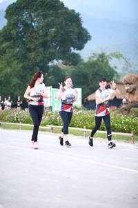 BIB: 3141
                            <button type="button" onclick="openModal(6366675)" class="btn btn-primary btn-sm float-right btn-popup" data-toggle="modal" data-target=".modal-high-quality">
                        <i class="fas fa-shopping-cart"></i> Add to Cart
                    </button>
                                            <button type="button" onclick="isThisMe(6366675, true)" class="btn btn-success btn-sm float-right btn-popup btn-isme hidden" data-toggle="tooltip" data-placement="bottom" title="นี่คือรูปของคุณใช่ไหม คลิกที่นี่เพื่อเอาเข้าอัลบั้ม">
                        <i class="fas fa-plus"></i> Add to album
                    </button>
                    <button type="button" onclick="isThisMe(6366675, false)" class="btn btn-warning btn-sm float-right btn-popup btn-isnotme hidden">
                        <i class="fas fa-ban"></i> Remove from album
                    </button>