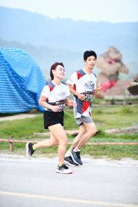 BIB: 212, 2216
                            <button type="button" onclick="openModal(6366155)" class="btn btn-primary btn-sm float-right btn-popup" data-toggle="modal" data-target=".modal-high-quality">
                        <i class="fas fa-shopping-cart"></i> Add to Cart
                    </button>
                                            <button type="button" onclick="isThisMe(6366155, true)" class="btn btn-success btn-sm float-right btn-popup btn-isme hidden" data-toggle="tooltip" data-placement="bottom" title="นี่คือรูปของคุณใช่ไหม คลิกที่นี่เพื่อเอาเข้าอัลบั้ม">
                        <i class="fas fa-plus"></i> Add to album
                    </button>
                    <button type="button" onclick="isThisMe(6366155, false)" class="btn btn-warning btn-sm float-right btn-popup btn-isnotme hidden">
                        <i class="fas fa-ban"></i> Remove from album
                    </button>