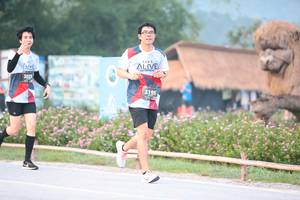 BIB: 3195
                            <button type="button" onclick="openModal(6353203)" class="btn btn-primary btn-sm float-right btn-popup" data-toggle="modal" data-target=".modal-high-quality">
                        <i class="fas fa-shopping-cart"></i> Add to Cart
                    </button>
                                            <button type="button" onclick="isThisMe(6353203, true)" class="btn btn-success btn-sm float-right btn-popup btn-isme hidden" data-toggle="tooltip" data-placement="bottom" title="นี่คือรูปของคุณใช่ไหม คลิกที่นี่เพื่อเอาเข้าอัลบั้ม">
                        <i class="fas fa-plus"></i> Add to album
                    </button>
                    <button type="button" onclick="isThisMe(6353203, false)" class="btn btn-warning btn-sm float-right btn-popup btn-isnotme hidden">
                        <i class="fas fa-ban"></i> Remove from album
                    </button>