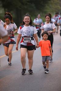 BIB: 623, 6018
                            <button type="button" onclick="openModal(6365614)" class="btn btn-primary btn-sm float-right btn-popup" data-toggle="modal" data-target=".modal-high-quality">
                        <i class="fas fa-shopping-cart"></i> Add to Cart
                    </button>
                                            <button type="button" onclick="isThisMe(6365614, true)" class="btn btn-success btn-sm float-right btn-popup btn-isme hidden" data-toggle="tooltip" data-placement="bottom" title="นี่คือรูปของคุณใช่ไหม คลิกที่นี่เพื่อเอาเข้าอัลบั้ม">
                        <i class="fas fa-plus"></i> Add to album
                    </button>
                    <button type="button" onclick="isThisMe(6365614, false)" class="btn btn-warning btn-sm float-right btn-popup btn-isnotme hidden">
                        <i class="fas fa-ban"></i> Remove from album
                    </button>