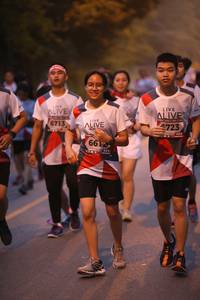 BIB: 6713, 5723, 6612
                            <button type="button" onclick="openModal(6365055)" class="btn btn-primary btn-sm float-right btn-popup" data-toggle="modal" data-target=".modal-high-quality">
                        <i class="fas fa-shopping-cart"></i> Add to Cart
                    </button>
                                            <button type="button" onclick="isThisMe(6365055, true)" class="btn btn-success btn-sm float-right btn-popup btn-isme hidden" data-toggle="tooltip" data-placement="bottom" title="นี่คือรูปของคุณใช่ไหม คลิกที่นี่เพื่อเอาเข้าอัลบั้ม">
                        <i class="fas fa-plus"></i> Add to album
                    </button>
                    <button type="button" onclick="isThisMe(6365055, false)" class="btn btn-warning btn-sm float-right btn-popup btn-isnotme hidden">
                        <i class="fas fa-ban"></i> Remove from album
                    </button>