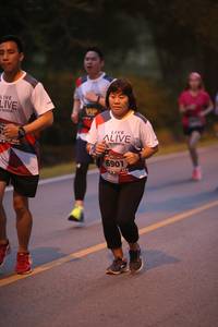 BIB: 6901
                            <button type="button" onclick="openModal(6365142)" class="btn btn-primary btn-sm float-right btn-popup" data-toggle="modal" data-target=".modal-high-quality">
                        <i class="fas fa-shopping-cart"></i> Add to Cart
                    </button>
                                            <button type="button" onclick="isThisMe(6365142, true)" class="btn btn-success btn-sm float-right btn-popup btn-isme hidden" data-toggle="tooltip" data-placement="bottom" title="นี่คือรูปของคุณใช่ไหม คลิกที่นี่เพื่อเอาเข้าอัลบั้ม">
                        <i class="fas fa-plus"></i> Add to album
                    </button>
                    <button type="button" onclick="isThisMe(6365142, false)" class="btn btn-warning btn-sm float-right btn-popup btn-isnotme hidden">
                        <i class="fas fa-ban"></i> Remove from album
                    </button>