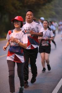 BIB: 6273
                            <button type="button" onclick="openModal(6365479)" class="btn btn-primary btn-sm float-right btn-popup" data-toggle="modal" data-target=".modal-high-quality">
                        <i class="fas fa-shopping-cart"></i> Add to Cart
                    </button>
                                            <button type="button" onclick="isThisMe(6365479, true)" class="btn btn-success btn-sm float-right btn-popup btn-isme hidden" data-toggle="tooltip" data-placement="bottom" title="นี่คือรูปของคุณใช่ไหม คลิกที่นี่เพื่อเอาเข้าอัลบั้ม">
                        <i class="fas fa-plus"></i> Add to album
                    </button>
                    <button type="button" onclick="isThisMe(6365479, false)" class="btn btn-warning btn-sm float-right btn-popup btn-isnotme hidden">
                        <i class="fas fa-ban"></i> Remove from album
                    </button>