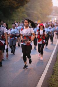 BIB: 6584
                            <button type="button" onclick="openModal(6365400)" class="btn btn-primary btn-sm float-right btn-popup" data-toggle="modal" data-target=".modal-high-quality">
                        <i class="fas fa-shopping-cart"></i> Add to Cart
                    </button>
                                            <button type="button" onclick="isThisMe(6365400, true)" class="btn btn-success btn-sm float-right btn-popup btn-isme hidden" data-toggle="tooltip" data-placement="bottom" title="นี่คือรูปของคุณใช่ไหม คลิกที่นี่เพื่อเอาเข้าอัลบั้ม">
                        <i class="fas fa-plus"></i> Add to album
                    </button>
                    <button type="button" onclick="isThisMe(6365400, false)" class="btn btn-warning btn-sm float-right btn-popup btn-isnotme hidden">
                        <i class="fas fa-ban"></i> Remove from album
                    </button>