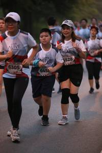 BIB: 6528, 6305, 6458
                            <button type="button" onclick="openModal(6365364)" class="btn btn-primary btn-sm float-right btn-popup" data-toggle="modal" data-target=".modal-high-quality">
                        <i class="fas fa-shopping-cart"></i> Add to Cart
                    </button>
                                            <button type="button" onclick="isThisMe(6365364, true)" class="btn btn-success btn-sm float-right btn-popup btn-isme hidden" data-toggle="tooltip" data-placement="bottom" title="นี่คือรูปของคุณใช่ไหม คลิกที่นี่เพื่อเอาเข้าอัลบั้ม">
                        <i class="fas fa-plus"></i> Add to album
                    </button>
                    <button type="button" onclick="isThisMe(6365364, false)" class="btn btn-warning btn-sm float-right btn-popup btn-isnotme hidden">
                        <i class="fas fa-ban"></i> Remove from album
                    </button>