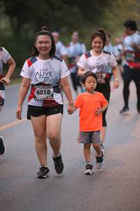 BIB: 6018
                            <button type="button" onclick="openModal(6365618)" class="btn btn-primary btn-sm float-right btn-popup" data-toggle="modal" data-target=".modal-high-quality">
                        <i class="fas fa-shopping-cart"></i> Add to Cart
                    </button>
                                            <button type="button" onclick="isThisMe(6365618, true)" class="btn btn-success btn-sm float-right btn-popup btn-isme hidden" data-toggle="tooltip" data-placement="bottom" title="นี่คือรูปของคุณใช่ไหม คลิกที่นี่เพื่อเอาเข้าอัลบั้ม">
                        <i class="fas fa-plus"></i> Add to album
                    </button>
                    <button type="button" onclick="isThisMe(6365618, false)" class="btn btn-warning btn-sm float-right btn-popup btn-isnotme hidden">
                        <i class="fas fa-ban"></i> Remove from album
                    </button>