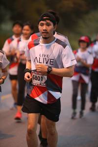 BIB: 6801
                            <button type="button" onclick="openModal(6365486)" class="btn btn-primary btn-sm float-right btn-popup" data-toggle="modal" data-target=".modal-high-quality">
                        <i class="fas fa-shopping-cart"></i> Add to Cart
                    </button>
                                            <button type="button" onclick="isThisMe(6365486, true)" class="btn btn-success btn-sm float-right btn-popup btn-isme hidden" data-toggle="tooltip" data-placement="bottom" title="นี่คือรูปของคุณใช่ไหม คลิกที่นี่เพื่อเอาเข้าอัลบั้ม">
                        <i class="fas fa-plus"></i> Add to album
                    </button>
                    <button type="button" onclick="isThisMe(6365486, false)" class="btn btn-warning btn-sm float-right btn-popup btn-isnotme hidden">
                        <i class="fas fa-ban"></i> Remove from album
                    </button>