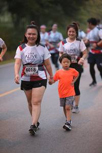 BIB: 6018
                            <button type="button" onclick="openModal(6365623)" class="btn btn-primary btn-sm float-right btn-popup" data-toggle="modal" data-target=".modal-high-quality">
                        <i class="fas fa-shopping-cart"></i> Add to Cart
                    </button>
                                            <button type="button" onclick="isThisMe(6365623, true)" class="btn btn-success btn-sm float-right btn-popup btn-isme hidden" data-toggle="tooltip" data-placement="bottom" title="นี่คือรูปของคุณใช่ไหม คลิกที่นี่เพื่อเอาเข้าอัลบั้ม">
                        <i class="fas fa-plus"></i> Add to album
                    </button>
                    <button type="button" onclick="isThisMe(6365623, false)" class="btn btn-warning btn-sm float-right btn-popup btn-isnotme hidden">
                        <i class="fas fa-ban"></i> Remove from album
                    </button>