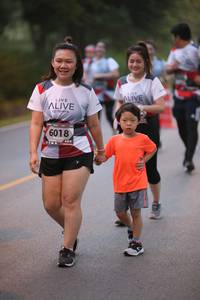 BIB: 6018
                            <button type="button" onclick="openModal(6365620)" class="btn btn-primary btn-sm float-right btn-popup" data-toggle="modal" data-target=".modal-high-quality">
                        <i class="fas fa-shopping-cart"></i> Add to Cart
                    </button>
                                            <button type="button" onclick="isThisMe(6365620, true)" class="btn btn-success btn-sm float-right btn-popup btn-isme hidden" data-toggle="tooltip" data-placement="bottom" title="นี่คือรูปของคุณใช่ไหม คลิกที่นี่เพื่อเอาเข้าอัลบั้ม">
                        <i class="fas fa-plus"></i> Add to album
                    </button>
                    <button type="button" onclick="isThisMe(6365620, false)" class="btn btn-warning btn-sm float-right btn-popup btn-isnotme hidden">
                        <i class="fas fa-ban"></i> Remove from album
                    </button>