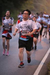 BIB: 6280, 6238
                            <button type="button" onclick="openModal(6365433)" class="btn btn-primary btn-sm float-right btn-popup" data-toggle="modal" data-target=".modal-high-quality">
                        <i class="fas fa-shopping-cart"></i> Add to Cart
                    </button>
                                            <button type="button" onclick="isThisMe(6365433, true)" class="btn btn-success btn-sm float-right btn-popup btn-isme hidden" data-toggle="tooltip" data-placement="bottom" title="นี่คือรูปของคุณใช่ไหม คลิกที่นี่เพื่อเอาเข้าอัลบั้ม">
                        <i class="fas fa-plus"></i> Add to album
                    </button>
                    <button type="button" onclick="isThisMe(6365433, false)" class="btn btn-warning btn-sm float-right btn-popup btn-isnotme hidden">
                        <i class="fas fa-ban"></i> Remove from album
                    </button>