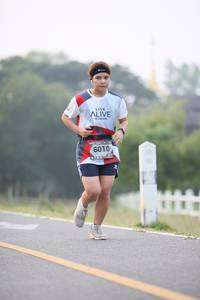 BIB: 6010
                            <button type="button" onclick="openModal(6352168)" class="btn btn-primary btn-sm float-right btn-popup" data-toggle="modal" data-target=".modal-high-quality">
                        <i class="fas fa-shopping-cart"></i> Add to Cart
                    </button>
                                            <button type="button" onclick="isThisMe(6352168, true)" class="btn btn-success btn-sm float-right btn-popup btn-isme hidden" data-toggle="tooltip" data-placement="bottom" title="นี่คือรูปของคุณใช่ไหม คลิกที่นี่เพื่อเอาเข้าอัลบั้ม">
                        <i class="fas fa-plus"></i> Add to album
                    </button>
                    <button type="button" onclick="isThisMe(6352168, false)" class="btn btn-warning btn-sm float-right btn-popup btn-isnotme hidden">
                        <i class="fas fa-ban"></i> Remove from album
                    </button>