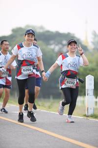 BIB: 6264, 6292
                            <button type="button" onclick="openModal(6352284)" class="btn btn-primary btn-sm float-right btn-popup" data-toggle="modal" data-target=".modal-high-quality">
                        <i class="fas fa-shopping-cart"></i> Add to Cart
                    </button>
                                            <button type="button" onclick="isThisMe(6352284, true)" class="btn btn-success btn-sm float-right btn-popup btn-isme hidden" data-toggle="tooltip" data-placement="bottom" title="นี่คือรูปของคุณใช่ไหม คลิกที่นี่เพื่อเอาเข้าอัลบั้ม">
                        <i class="fas fa-plus"></i> Add to album
                    </button>
                    <button type="button" onclick="isThisMe(6352284, false)" class="btn btn-warning btn-sm float-right btn-popup btn-isnotme hidden">
                        <i class="fas fa-ban"></i> Remove from album
                    </button>