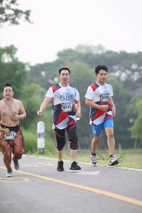 BIB: 6129, 6012
                            <button type="button" onclick="openModal(6352403)" class="btn btn-primary btn-sm float-right btn-popup" data-toggle="modal" data-target=".modal-high-quality">
                        <i class="fas fa-shopping-cart"></i> Add to Cart
                    </button>
                                            <button type="button" onclick="isThisMe(6352403, true)" class="btn btn-success btn-sm float-right btn-popup btn-isme hidden" data-toggle="tooltip" data-placement="bottom" title="นี่คือรูปของคุณใช่ไหม คลิกที่นี่เพื่อเอาเข้าอัลบั้ม">
                        <i class="fas fa-plus"></i> Add to album
                    </button>
                    <button type="button" onclick="isThisMe(6352403, false)" class="btn btn-warning btn-sm float-right btn-popup btn-isnotme hidden">
                        <i class="fas fa-ban"></i> Remove from album
                    </button>