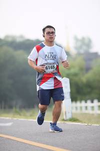 BIB: 6165
                            <button type="button" onclick="openModal(6352143)" class="btn btn-primary btn-sm float-right btn-popup" data-toggle="modal" data-target=".modal-high-quality">
                        <i class="fas fa-shopping-cart"></i> Add to Cart
                    </button>
                                            <button type="button" onclick="isThisMe(6352143, true)" class="btn btn-success btn-sm float-right btn-popup btn-isme hidden" data-toggle="tooltip" data-placement="bottom" title="นี่คือรูปของคุณใช่ไหม คลิกที่นี่เพื่อเอาเข้าอัลบั้ม">
                        <i class="fas fa-plus"></i> Add to album
                    </button>
                    <button type="button" onclick="isThisMe(6352143, false)" class="btn btn-warning btn-sm float-right btn-popup btn-isnotme hidden">
                        <i class="fas fa-ban"></i> Remove from album
                    </button>