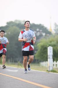 BIB: 191
                            <button type="button" onclick="openModal(6352393)" class="btn btn-primary btn-sm float-right btn-popup" data-toggle="modal" data-target=".modal-high-quality">
                        <i class="fas fa-shopping-cart"></i> Add to Cart
                    </button>
                                            <button type="button" onclick="isThisMe(6352393, true)" class="btn btn-success btn-sm float-right btn-popup btn-isme hidden" data-toggle="tooltip" data-placement="bottom" title="นี่คือรูปของคุณใช่ไหม คลิกที่นี่เพื่อเอาเข้าอัลบั้ม">
                        <i class="fas fa-plus"></i> Add to album
                    </button>
                    <button type="button" onclick="isThisMe(6352393, false)" class="btn btn-warning btn-sm float-right btn-popup btn-isnotme hidden">
                        <i class="fas fa-ban"></i> Remove from album
                    </button>