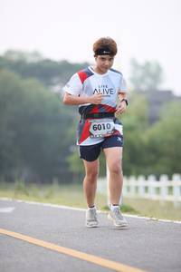 BIB: 6010
                            <button type="button" onclick="openModal(6352171)" class="btn btn-primary btn-sm float-right btn-popup" data-toggle="modal" data-target=".modal-high-quality">
                        <i class="fas fa-shopping-cart"></i> Add to Cart
                    </button>
                                            <button type="button" onclick="isThisMe(6352171, true)" class="btn btn-success btn-sm float-right btn-popup btn-isme hidden" data-toggle="tooltip" data-placement="bottom" title="นี่คือรูปของคุณใช่ไหม คลิกที่นี่เพื่อเอาเข้าอัลบั้ม">
                        <i class="fas fa-plus"></i> Add to album
                    </button>
                    <button type="button" onclick="isThisMe(6352171, false)" class="btn btn-warning btn-sm float-right btn-popup btn-isnotme hidden">
                        <i class="fas fa-ban"></i> Remove from album
                    </button>