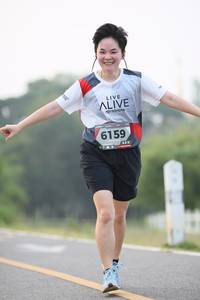 BIB: 6159
                            <button type="button" onclick="openModal(6352330)" class="btn btn-primary btn-sm float-right btn-popup" data-toggle="modal" data-target=".modal-high-quality">
                        <i class="fas fa-shopping-cart"></i> Add to Cart
                    </button>
                                            <button type="button" onclick="isThisMe(6352330, true)" class="btn btn-success btn-sm float-right btn-popup btn-isme hidden" data-toggle="tooltip" data-placement="bottom" title="นี่คือรูปของคุณใช่ไหม คลิกที่นี่เพื่อเอาเข้าอัลบั้ม">
                        <i class="fas fa-plus"></i> Add to album
                    </button>
                    <button type="button" onclick="isThisMe(6352330, false)" class="btn btn-warning btn-sm float-right btn-popup btn-isnotme hidden">
                        <i class="fas fa-ban"></i> Remove from album
                    </button>