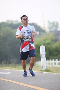 BIB: 6165
                            <button type="button" onclick="openModal(6352124)" class="btn btn-primary btn-sm float-right btn-popup" data-toggle="modal" data-target=".modal-high-quality">
                        <i class="fas fa-shopping-cart"></i> Add to Cart
                    </button>
                                            <button type="button" onclick="isThisMe(6352124, true)" class="btn btn-success btn-sm float-right btn-popup btn-isme hidden" data-toggle="tooltip" data-placement="bottom" title="นี่คือรูปของคุณใช่ไหม คลิกที่นี่เพื่อเอาเข้าอัลบั้ม">
                        <i class="fas fa-plus"></i> Add to album
                    </button>
                    <button type="button" onclick="isThisMe(6352124, false)" class="btn btn-warning btn-sm float-right btn-popup btn-isnotme hidden">
                        <i class="fas fa-ban"></i> Remove from album
                    </button>