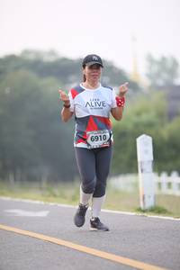 BIB: 6910
                            <button type="button" onclick="openModal(6351910)" class="btn btn-primary btn-sm float-right btn-popup" data-toggle="modal" data-target=".modal-high-quality">
                        <i class="fas fa-shopping-cart"></i> Add to Cart
                    </button>
                                            <button type="button" onclick="isThisMe(6351910, true)" class="btn btn-success btn-sm float-right btn-popup btn-isme hidden" data-toggle="tooltip" data-placement="bottom" title="นี่คือรูปของคุณใช่ไหม คลิกที่นี่เพื่อเอาเข้าอัลบั้ม">
                        <i class="fas fa-plus"></i> Add to album
                    </button>
                    <button type="button" onclick="isThisMe(6351910, false)" class="btn btn-warning btn-sm float-right btn-popup btn-isnotme hidden">
                        <i class="fas fa-ban"></i> Remove from album
                    </button>