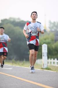 BIB: 6191
                            <button type="button" onclick="openModal(6352392)" class="btn btn-primary btn-sm float-right btn-popup" data-toggle="modal" data-target=".modal-high-quality">
                        <i class="fas fa-shopping-cart"></i> Add to Cart
                    </button>
                                            <button type="button" onclick="isThisMe(6352392, true)" class="btn btn-success btn-sm float-right btn-popup btn-isme hidden" data-toggle="tooltip" data-placement="bottom" title="นี่คือรูปของคุณใช่ไหม คลิกที่นี่เพื่อเอาเข้าอัลบั้ม">
                        <i class="fas fa-plus"></i> Add to album
                    </button>
                    <button type="button" onclick="isThisMe(6352392, false)" class="btn btn-warning btn-sm float-right btn-popup btn-isnotme hidden">
                        <i class="fas fa-ban"></i> Remove from album
                    </button>