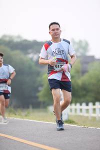 BIB: 617, 6010
                            <button type="button" onclick="openModal(6352167)" class="btn btn-primary btn-sm float-right btn-popup" data-toggle="modal" data-target=".modal-high-quality">
                        <i class="fas fa-shopping-cart"></i> Add to Cart
                    </button>
                                            <button type="button" onclick="isThisMe(6352167, true)" class="btn btn-success btn-sm float-right btn-popup btn-isme hidden" data-toggle="tooltip" data-placement="bottom" title="นี่คือรูปของคุณใช่ไหม คลิกที่นี่เพื่อเอาเข้าอัลบั้ม">
                        <i class="fas fa-plus"></i> Add to album
                    </button>
                    <button type="button" onclick="isThisMe(6352167, false)" class="btn btn-warning btn-sm float-right btn-popup btn-isnotme hidden">
                        <i class="fas fa-ban"></i> Remove from album
                    </button>