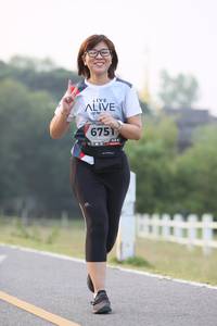 BIB: 6751, 
                            <button type="button" onclick="openModal(6346650)" class="btn btn-primary btn-sm float-right btn-popup" data-toggle="modal" data-target=".modal-high-quality">
                        <i class="fas fa-shopping-cart"></i> Add to Cart
                    </button>
                                            <button type="button" onclick="isThisMe(6346650, true)" class="btn btn-success btn-sm float-right btn-popup btn-isme hidden" data-toggle="tooltip" data-placement="bottom" title="นี่คือรูปของคุณใช่ไหม คลิกที่นี่เพื่อเอาเข้าอัลบั้ม">
                        <i class="fas fa-plus"></i> Add to album
                    </button>
                    <button type="button" onclick="isThisMe(6346650, false)" class="btn btn-warning btn-sm float-right btn-popup btn-isnotme hidden">
                        <i class="fas fa-ban"></i> Remove from album
                    </button>