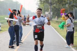 BIB: 2404
                            <button type="button" onclick="openModal(6347849)" class="btn btn-primary btn-sm float-right btn-popup" data-toggle="modal" data-target=".modal-high-quality">
                        <i class="fas fa-shopping-cart"></i> Add to Cart
                    </button>
                                            <button type="button" onclick="isThisMe(6347849, true)" class="btn btn-success btn-sm float-right btn-popup btn-isme hidden" data-toggle="tooltip" data-placement="bottom" title="นี่คือรูปของคุณใช่ไหม คลิกที่นี่เพื่อเอาเข้าอัลบั้ม">
                        <i class="fas fa-plus"></i> Add to album
                    </button>
                    <button type="button" onclick="isThisMe(6347849, false)" class="btn btn-warning btn-sm float-right btn-popup btn-isnotme hidden">
                        <i class="fas fa-ban"></i> Remove from album
                    </button>