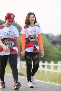 BIB: 6633, 6538
                            <button type="button" onclick="openModal(6347137)" class="btn btn-primary btn-sm float-right btn-popup" data-toggle="modal" data-target=".modal-high-quality">
                        <i class="fas fa-shopping-cart"></i> Add to Cart
                    </button>
                                            <button type="button" onclick="isThisMe(6347137, true)" class="btn btn-success btn-sm float-right btn-popup btn-isme hidden" data-toggle="tooltip" data-placement="bottom" title="นี่คือรูปของคุณใช่ไหม คลิกที่นี่เพื่อเอาเข้าอัลบั้ม">
                        <i class="fas fa-plus"></i> Add to album
                    </button>
                    <button type="button" onclick="isThisMe(6347137, false)" class="btn btn-warning btn-sm float-right btn-popup btn-isnotme hidden">
                        <i class="fas fa-ban"></i> Remove from album
                    </button>