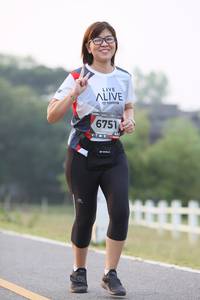 BIB: 6751, 
                            <button type="button" onclick="openModal(6346665)" class="btn btn-primary btn-sm float-right btn-popup" data-toggle="modal" data-target=".modal-high-quality">
                        <i class="fas fa-shopping-cart"></i> Add to Cart
                    </button>
                                            <button type="button" onclick="isThisMe(6346665, true)" class="btn btn-success btn-sm float-right btn-popup btn-isme hidden" data-toggle="tooltip" data-placement="bottom" title="นี่คือรูปของคุณใช่ไหม คลิกที่นี่เพื่อเอาเข้าอัลบั้ม">
                        <i class="fas fa-plus"></i> Add to album
                    </button>
                    <button type="button" onclick="isThisMe(6346665, false)" class="btn btn-warning btn-sm float-right btn-popup btn-isnotme hidden">
                        <i class="fas fa-ban"></i> Remove from album
                    </button>