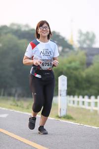 BIB: 6751, 
                            <button type="button" onclick="openModal(6346648)" class="btn btn-primary btn-sm float-right btn-popup" data-toggle="modal" data-target=".modal-high-quality">
                        <i class="fas fa-shopping-cart"></i> Add to Cart
                    </button>
                                            <button type="button" onclick="isThisMe(6346648, true)" class="btn btn-success btn-sm float-right btn-popup btn-isme hidden" data-toggle="tooltip" data-placement="bottom" title="นี่คือรูปของคุณใช่ไหม คลิกที่นี่เพื่อเอาเข้าอัลบั้ม">
                        <i class="fas fa-plus"></i> Add to album
                    </button>
                    <button type="button" onclick="isThisMe(6346648, false)" class="btn btn-warning btn-sm float-right btn-popup btn-isnotme hidden">
                        <i class="fas fa-ban"></i> Remove from album
                    </button>