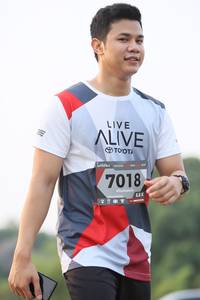 BIB: 7018
                            <button type="button" onclick="openModal(6346931)" class="btn btn-primary btn-sm float-right btn-popup" data-toggle="modal" data-target=".modal-high-quality">
                        <i class="fas fa-shopping-cart"></i> Add to Cart
                    </button>
                                            <button type="button" onclick="isThisMe(6346931, true)" class="btn btn-success btn-sm float-right btn-popup btn-isme hidden" data-toggle="tooltip" data-placement="bottom" title="นี่คือรูปของคุณใช่ไหม คลิกที่นี่เพื่อเอาเข้าอัลบั้ม">
                        <i class="fas fa-plus"></i> Add to album
                    </button>
                    <button type="button" onclick="isThisMe(6346931, false)" class="btn btn-warning btn-sm float-right btn-popup btn-isnotme hidden">
                        <i class="fas fa-ban"></i> Remove from album
                    </button>