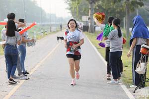 BIB: 2201
                            <button type="button" onclick="openModal(6348236)" class="btn btn-primary btn-sm float-right btn-popup" data-toggle="modal" data-target=".modal-high-quality">
                        <i class="fas fa-shopping-cart"></i> Add to Cart
                    </button>
                                            <button type="button" onclick="isThisMe(6348236, true)" class="btn btn-success btn-sm float-right btn-popup btn-isme hidden" data-toggle="tooltip" data-placement="bottom" title="นี่คือรูปของคุณใช่ไหม คลิกที่นี่เพื่อเอาเข้าอัลบั้ม">
                        <i class="fas fa-plus"></i> Add to album
                    </button>
                    <button type="button" onclick="isThisMe(6348236, false)" class="btn btn-warning btn-sm float-right btn-popup btn-isnotme hidden">
                        <i class="fas fa-ban"></i> Remove from album
                    </button>