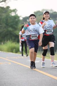 BIB: 6528, 6458
                            <button type="button" onclick="openModal(6346856)" class="btn btn-primary btn-sm float-right btn-popup" data-toggle="modal" data-target=".modal-high-quality">
                        <i class="fas fa-shopping-cart"></i> Add to Cart
                    </button>
                                            <button type="button" onclick="isThisMe(6346856, true)" class="btn btn-success btn-sm float-right btn-popup btn-isme hidden" data-toggle="tooltip" data-placement="bottom" title="นี่คือรูปของคุณใช่ไหม คลิกที่นี่เพื่อเอาเข้าอัลบั้ม">
                        <i class="fas fa-plus"></i> Add to album
                    </button>
                    <button type="button" onclick="isThisMe(6346856, false)" class="btn btn-warning btn-sm float-right btn-popup btn-isnotme hidden">
                        <i class="fas fa-ban"></i> Remove from album
                    </button>