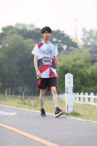 BIB: 6006
                            <button type="button" onclick="openModal(6346817)" class="btn btn-primary btn-sm float-right btn-popup" data-toggle="modal" data-target=".modal-high-quality">
                        <i class="fas fa-shopping-cart"></i> Add to Cart
                    </button>
                                            <button type="button" onclick="isThisMe(6346817, true)" class="btn btn-success btn-sm float-right btn-popup btn-isme hidden" data-toggle="tooltip" data-placement="bottom" title="นี่คือรูปของคุณใช่ไหม คลิกที่นี่เพื่อเอาเข้าอัลบั้ม">
                        <i class="fas fa-plus"></i> Add to album
                    </button>
                    <button type="button" onclick="isThisMe(6346817, false)" class="btn btn-warning btn-sm float-right btn-popup btn-isnotme hidden">
                        <i class="fas fa-ban"></i> Remove from album
                    </button>