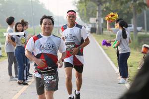 BIB: 2750, 2823
                            <button type="button" onclick="openModal(6347880)" class="btn btn-primary btn-sm float-right btn-popup" data-toggle="modal" data-target=".modal-high-quality">
                        <i class="fas fa-shopping-cart"></i> Add to Cart
                    </button>
                                            <button type="button" onclick="isThisMe(6347880, true)" class="btn btn-success btn-sm float-right btn-popup btn-isme hidden" data-toggle="tooltip" data-placement="bottom" title="นี่คือรูปของคุณใช่ไหม คลิกที่นี่เพื่อเอาเข้าอัลบั้ม">
                        <i class="fas fa-plus"></i> Add to album
                    </button>
                    <button type="button" onclick="isThisMe(6347880, false)" class="btn btn-warning btn-sm float-right btn-popup btn-isnotme hidden">
                        <i class="fas fa-ban"></i> Remove from album
                    </button>