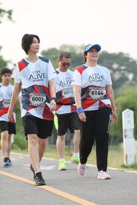 BIB: 6512, 6164, 6001, 600
                            <button type="button" onclick="openModal(6347048)" class="btn btn-primary btn-sm float-right btn-popup" data-toggle="modal" data-target=".modal-high-quality">
                        <i class="fas fa-shopping-cart"></i> Add to Cart
                    </button>
                                            <button type="button" onclick="isThisMe(6347048, true)" class="btn btn-success btn-sm float-right btn-popup btn-isme hidden" data-toggle="tooltip" data-placement="bottom" title="นี่คือรูปของคุณใช่ไหม คลิกที่นี่เพื่อเอาเข้าอัลบั้ม">
                        <i class="fas fa-plus"></i> Add to album
                    </button>
                    <button type="button" onclick="isThisMe(6347048, false)" class="btn btn-warning btn-sm float-right btn-popup btn-isnotme hidden">
                        <i class="fas fa-ban"></i> Remove from album
                    </button>