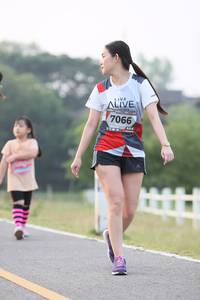 BIB: 7066
                            <button type="button" onclick="openModal(6346953)" class="btn btn-primary btn-sm float-right btn-popup" data-toggle="modal" data-target=".modal-high-quality">
                        <i class="fas fa-shopping-cart"></i> Add to Cart
                    </button>
                                            <button type="button" onclick="isThisMe(6346953, true)" class="btn btn-success btn-sm float-right btn-popup btn-isme hidden" data-toggle="tooltip" data-placement="bottom" title="นี่คือรูปของคุณใช่ไหม คลิกที่นี่เพื่อเอาเข้าอัลบั้ม">
                        <i class="fas fa-plus"></i> Add to album
                    </button>
                    <button type="button" onclick="isThisMe(6346953, false)" class="btn btn-warning btn-sm float-right btn-popup btn-isnotme hidden">
                        <i class="fas fa-ban"></i> Remove from album
                    </button>