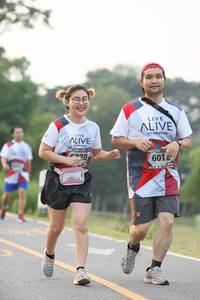 BIB: 6016
                            <button type="button" onclick="openModal(6346725)" class="btn btn-primary btn-sm float-right btn-popup" data-toggle="modal" data-target=".modal-high-quality">
                        <i class="fas fa-shopping-cart"></i> Add to Cart
                    </button>
                                            <button type="button" onclick="isThisMe(6346725, true)" class="btn btn-success btn-sm float-right btn-popup btn-isme hidden" data-toggle="tooltip" data-placement="bottom" title="นี่คือรูปของคุณใช่ไหม คลิกที่นี่เพื่อเอาเข้าอัลบั้ม">
                        <i class="fas fa-plus"></i> Add to album
                    </button>
                    <button type="button" onclick="isThisMe(6346725, false)" class="btn btn-warning btn-sm float-right btn-popup btn-isnotme hidden">
                        <i class="fas fa-ban"></i> Remove from album
                    </button>