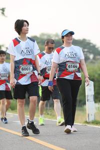 BIB: 6164, 6001, 6005
                            <button type="button" onclick="openModal(6347054)" class="btn btn-primary btn-sm float-right btn-popup" data-toggle="modal" data-target=".modal-high-quality">
                        <i class="fas fa-shopping-cart"></i> Add to Cart
                    </button>
                                            <button type="button" onclick="isThisMe(6347054, true)" class="btn btn-success btn-sm float-right btn-popup btn-isme hidden" data-toggle="tooltip" data-placement="bottom" title="นี่คือรูปของคุณใช่ไหม คลิกที่นี่เพื่อเอาเข้าอัลบั้ม">
                        <i class="fas fa-plus"></i> Add to album
                    </button>
                    <button type="button" onclick="isThisMe(6347054, false)" class="btn btn-warning btn-sm float-right btn-popup btn-isnotme hidden">
                        <i class="fas fa-ban"></i> Remove from album
                    </button>