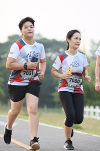 BIB: 7031, 7080
                            <button type="button" onclick="openModal(6346881)" class="btn btn-primary btn-sm float-right btn-popup" data-toggle="modal" data-target=".modal-high-quality">
                        <i class="fas fa-shopping-cart"></i> Add to Cart
                    </button>
                                            <button type="button" onclick="isThisMe(6346881, true)" class="btn btn-success btn-sm float-right btn-popup btn-isme hidden" data-toggle="tooltip" data-placement="bottom" title="นี่คือรูปของคุณใช่ไหม คลิกที่นี่เพื่อเอาเข้าอัลบั้ม">
                        <i class="fas fa-plus"></i> Add to album
                    </button>
                    <button type="button" onclick="isThisMe(6346881, false)" class="btn btn-warning btn-sm float-right btn-popup btn-isnotme hidden">
                        <i class="fas fa-ban"></i> Remove from album
                    </button>