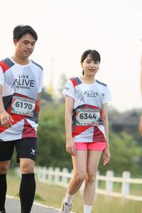 BIB: 6170, 6344
                            <button type="button" onclick="openModal(6347076)" class="btn btn-primary btn-sm float-right btn-popup" data-toggle="modal" data-target=".modal-high-quality">
                        <i class="fas fa-shopping-cart"></i> Add to Cart
                    </button>
                                            <button type="button" onclick="isThisMe(6347076, true)" class="btn btn-success btn-sm float-right btn-popup btn-isme hidden" data-toggle="tooltip" data-placement="bottom" title="นี่คือรูปของคุณใช่ไหม คลิกที่นี่เพื่อเอาเข้าอัลบั้ม">
                        <i class="fas fa-plus"></i> Add to album
                    </button>
                    <button type="button" onclick="isThisMe(6347076, false)" class="btn btn-warning btn-sm float-right btn-popup btn-isnotme hidden">
                        <i class="fas fa-ban"></i> Remove from album
                    </button>