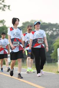 BIB: 6164, 6001, 5005
                            <button type="button" onclick="openModal(6347031)" class="btn btn-primary btn-sm float-right btn-popup" data-toggle="modal" data-target=".modal-high-quality">
                        <i class="fas fa-shopping-cart"></i> Add to Cart
                    </button>
                                            <button type="button" onclick="isThisMe(6347031, true)" class="btn btn-success btn-sm float-right btn-popup btn-isme hidden" data-toggle="tooltip" data-placement="bottom" title="นี่คือรูปของคุณใช่ไหม คลิกที่นี่เพื่อเอาเข้าอัลบั้ม">
                        <i class="fas fa-plus"></i> Add to album
                    </button>
                    <button type="button" onclick="isThisMe(6347031, false)" class="btn btn-warning btn-sm float-right btn-popup btn-isnotme hidden">
                        <i class="fas fa-ban"></i> Remove from album
                    </button>