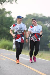 BIB: 7013, 7091
                            <button type="button" onclick="openModal(6346673)" class="btn btn-primary btn-sm float-right btn-popup" data-toggle="modal" data-target=".modal-high-quality">
                        <i class="fas fa-shopping-cart"></i> Add to Cart
                    </button>
                                            <button type="button" onclick="isThisMe(6346673, true)" class="btn btn-success btn-sm float-right btn-popup btn-isme hidden" data-toggle="tooltip" data-placement="bottom" title="นี่คือรูปของคุณใช่ไหม คลิกที่นี่เพื่อเอาเข้าอัลบั้ม">
                        <i class="fas fa-plus"></i> Add to album
                    </button>
                    <button type="button" onclick="isThisMe(6346673, false)" class="btn btn-warning btn-sm float-right btn-popup btn-isnotme hidden">
                        <i class="fas fa-ban"></i> Remove from album
                    </button>