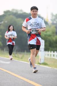 BIB: 6138
                            <button type="button" onclick="openModal(6349818)" class="btn btn-primary btn-sm float-right btn-popup" data-toggle="modal" data-target=".modal-high-quality">
                        <i class="fas fa-shopping-cart"></i> Add to Cart
                    </button>
                                            <button type="button" onclick="isThisMe(6349818, true)" class="btn btn-success btn-sm float-right btn-popup btn-isme hidden" data-toggle="tooltip" data-placement="bottom" title="นี่คือรูปของคุณใช่ไหม คลิกที่นี่เพื่อเอาเข้าอัลบั้ม">
                        <i class="fas fa-plus"></i> Add to album
                    </button>
                    <button type="button" onclick="isThisMe(6349818, false)" class="btn btn-warning btn-sm float-right btn-popup btn-isnotme hidden">
                        <i class="fas fa-ban"></i> Remove from album
                    </button>