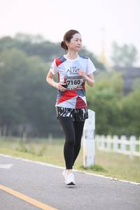 BIB: 7160
                            <button type="button" onclick="openModal(6348888)" class="btn btn-primary btn-sm float-right btn-popup" data-toggle="modal" data-target=".modal-high-quality">
                        <i class="fas fa-shopping-cart"></i> Add to Cart
                    </button>
                                            <button type="button" onclick="isThisMe(6348888, true)" class="btn btn-success btn-sm float-right btn-popup btn-isme hidden" data-toggle="tooltip" data-placement="bottom" title="นี่คือรูปของคุณใช่ไหม คลิกที่นี่เพื่อเอาเข้าอัลบั้ม">
                        <i class="fas fa-plus"></i> Add to album
                    </button>
                    <button type="button" onclick="isThisMe(6348888, false)" class="btn btn-warning btn-sm float-right btn-popup btn-isnotme hidden">
                        <i class="fas fa-ban"></i> Remove from album
                    </button>