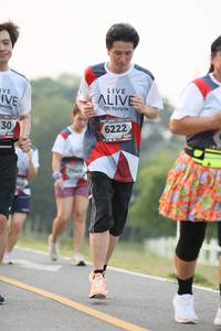 BIB: 6222
                            <button type="button" onclick="openModal(6349513)" class="btn btn-primary btn-sm float-right btn-popup" data-toggle="modal" data-target=".modal-high-quality">
                        <i class="fas fa-shopping-cart"></i> Add to Cart
                    </button>
                                            <button type="button" onclick="isThisMe(6349513, true)" class="btn btn-success btn-sm float-right btn-popup btn-isme hidden" data-toggle="tooltip" data-placement="bottom" title="นี่คือรูปของคุณใช่ไหม คลิกที่นี่เพื่อเอาเข้าอัลบั้ม">
                        <i class="fas fa-plus"></i> Add to album
                    </button>
                    <button type="button" onclick="isThisMe(6349513, false)" class="btn btn-warning btn-sm float-right btn-popup btn-isnotme hidden">
                        <i class="fas fa-ban"></i> Remove from album
                    </button>