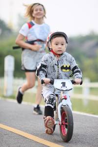 BIB: 
                            <button type="button" onclick="openModal(6348709)" class="btn btn-primary btn-sm float-right btn-popup" data-toggle="modal" data-target=".modal-high-quality">
                        <i class="fas fa-shopping-cart"></i> Add to Cart
                    </button>
                                            <button type="button" onclick="isThisMe(6348709, true)" class="btn btn-success btn-sm float-right btn-popup btn-isme hidden" data-toggle="tooltip" data-placement="bottom" title="นี่คือรูปของคุณใช่ไหม คลิกที่นี่เพื่อเอาเข้าอัลบั้ม">
                        <i class="fas fa-plus"></i> Add to album
                    </button>
                    <button type="button" onclick="isThisMe(6348709, false)" class="btn btn-warning btn-sm float-right btn-popup btn-isnotme hidden">
                        <i class="fas fa-ban"></i> Remove from album
                    </button>